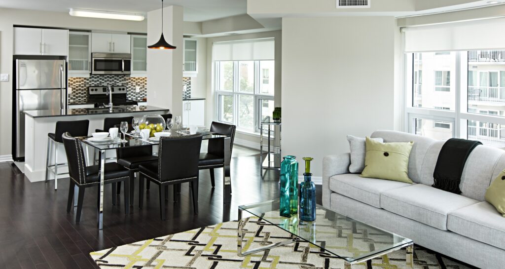 suite-hotel-lobby-and-suites