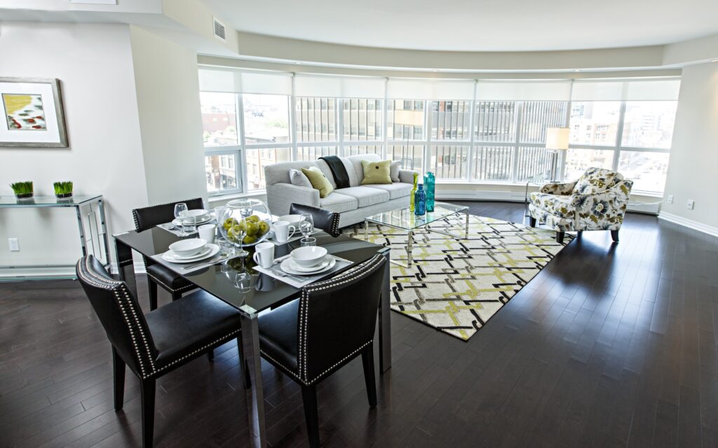 suite-hotel-lobby-and-suites
