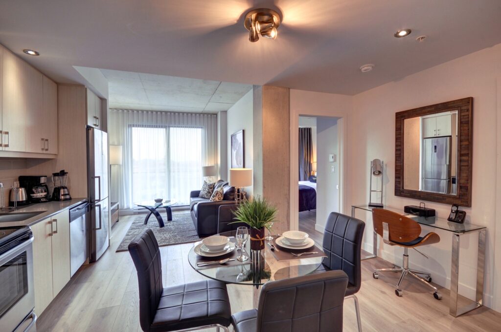 suite-hotel-lobby-and-suites